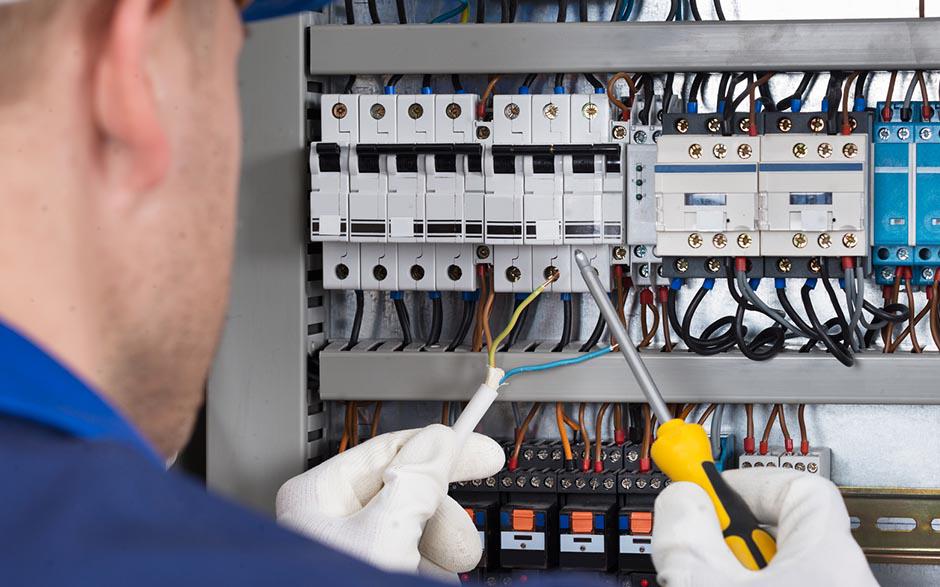 je recherche un électricien Bobigny